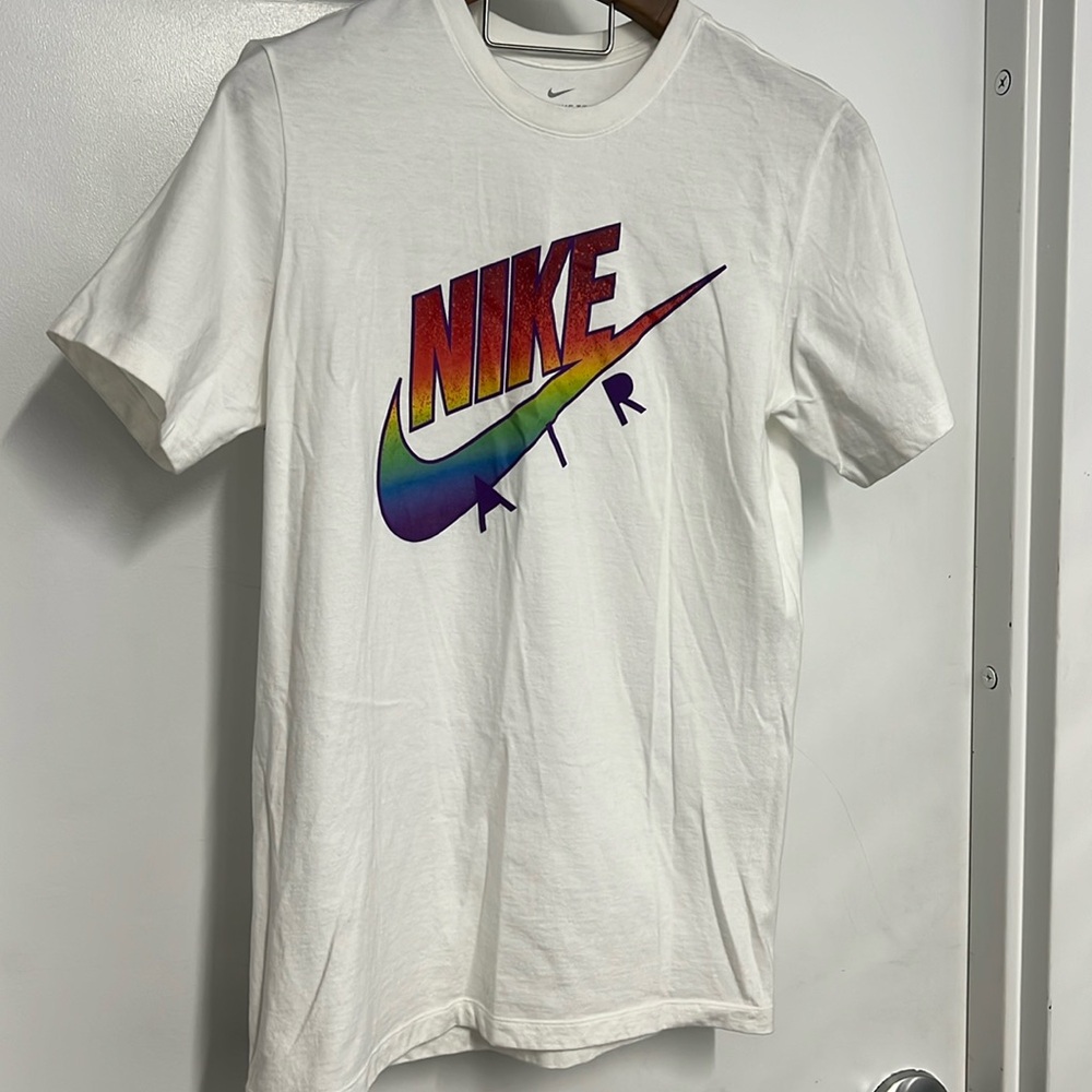 Medium White Nike T w/Rainbow Logo